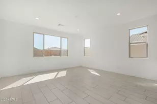 15791 W Desert Hollow Dr, Surprise, AZ 85387 - Photo 8