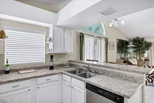 12244 S 45th St, Phoenix, AZ 85044 - Photo 4