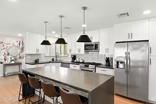 8602 E Mitchell Dr, Scottsdale, AZ 85251 - Photo 2