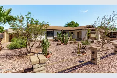 802 W Michelle Drive, Phoenix, AZ 85023 - Photo 1