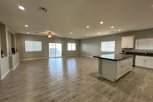 10200 W Catalina Dr, Arizona City, AZ 85123 - Photo 6