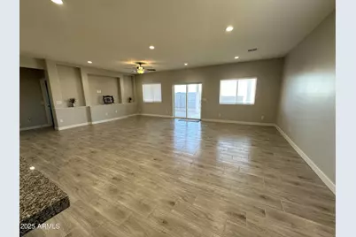 10200 W Catalina Drive, Arizona City, AZ 85123 - Photo 8