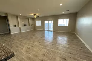 10200 W Catalina Dr, Arizona City, AZ 85123 - Photo 8