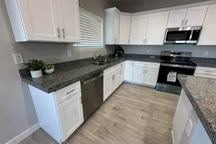 10200 W Catalina Dr, Arizona City, AZ 85123 - Photo 10