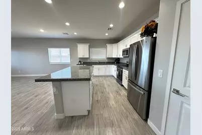 10200 W Catalina Drive, Arizona City, AZ 85123 - Photo 14