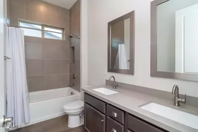 8513 S 22nd Drive, Phoenix, AZ 85041 - Photo 22