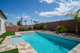 8513 S 22nd Dr, Phoenix, AZ 85041 - Photo 12