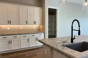 22439 E Oriole Wy, Queen Creek, AZ 85142 - Photo 10