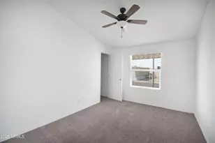 8601 N 71st Ave, Glendale, AZ 85301 - Photo 16