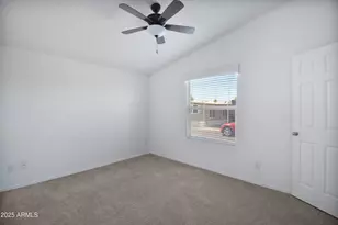 8601 N 71st Ave, Glendale, AZ 85301 - Photo 14