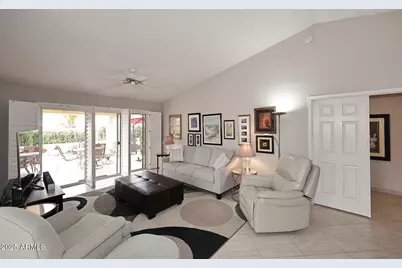 8429 W Oraibi Drive, Peoria, AZ 85382 - Photo 2