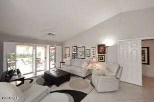 8429 W Oraibi Dr, Peoria, AZ 85382 - Photo 10