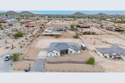 2062 W Moon Dust Trail, Queen Creek, AZ 85144 - Photo 2