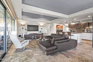 7131 E Rancho Vista Dr, Scottsdale, AZ 85251 - Photo 2