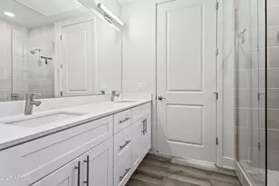 3131 N Central Ave, Phoenix, AZ 85012 - Photo 14