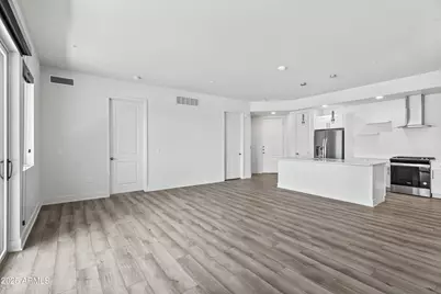 3131 N Central Avenue #6015, Phoenix, AZ 85012 - Photo 8