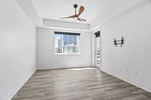 3131 N Central Ave, Phoenix, AZ 85012 - Photo 10