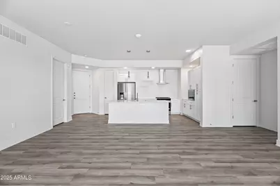 3131 N Central Avenue #6015, Phoenix, AZ 85012 - Photo 2