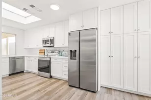 8634 E Monterosa Ave, Scottsdale, AZ 85251 - Photo 10