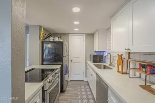 948 S Alma School Rd, Mesa, AZ 85210 - Photo 16