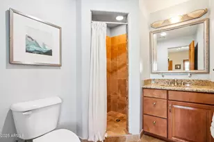 12 E Foothill Dr, Phoenix, AZ 85020 - Photo 36