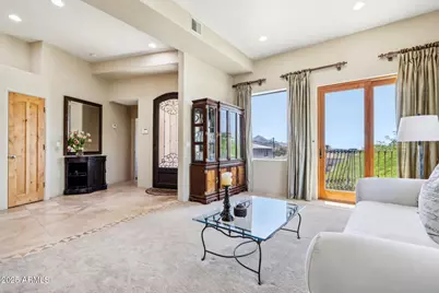 12 E Foothill Drive, Phoenix, AZ 85020 - Photo 8