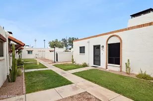 8054 E Oak St, Scottsdale, AZ 85257 - Photo 18