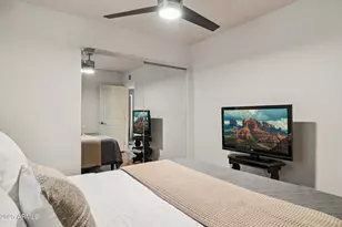 8054 E Oak St, Scottsdale, AZ 85257 - Photo 8