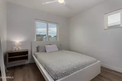 829 W Mitchell Drive, Phoenix, AZ 85013 - Photo 8