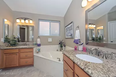 15717 W Roanoke Avenue, Goodyear, AZ 85395 - Photo 12