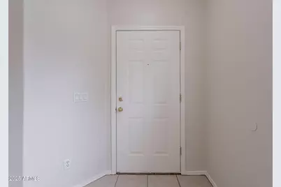 2210 N 27th Place, Phoenix, AZ 85008 - Photo 6