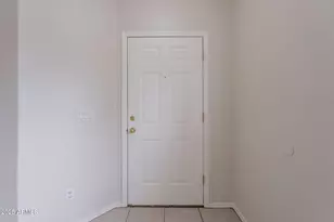 2210 N 27th Pl, Phoenix, AZ 85008 - Photo 6