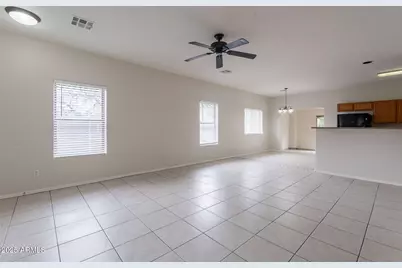 2210 N 27th Place, Phoenix, AZ 85008 - Photo 10