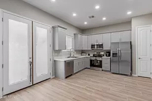 1367 S Country Club Dr, Mesa, AZ 85210 - Photo 8