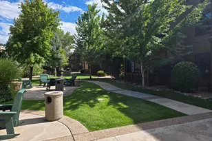 2399 Quarter Horse Trl, Overgaard, AZ 85933 - Photo 36