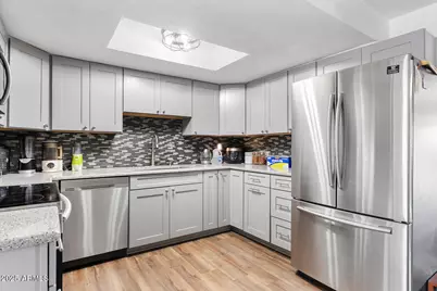 1219 E Christy Drive, Phoenix, AZ 85020 - Photo 10