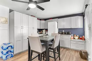 1219 E Christy Dr, Phoenix, AZ 85020 - Photo 12