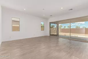 24099 N 171st Dr, Surprise, AZ 85387 - Photo 10