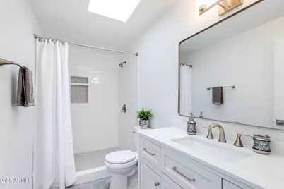 3640 N 38th Street #205, Phoenix, AZ 85018 - Photo 22