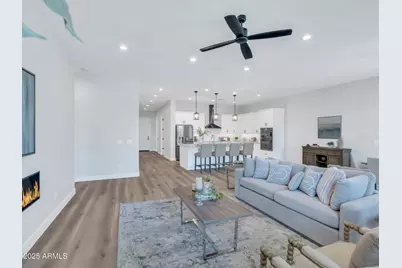 15324 W Bobwhite Way, Surprise, AZ 85387 - Photo 10