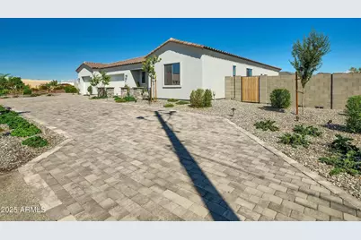 15324 W Bobwhite Way, Surprise, AZ 85387 - Photo 42