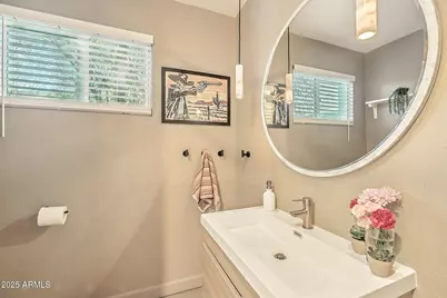 450 W Mulberry Drive, Phoenix, AZ 85013 - Photo 36