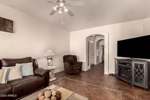 320 S 70th St, Mesa, AZ 85208 - Photo 8