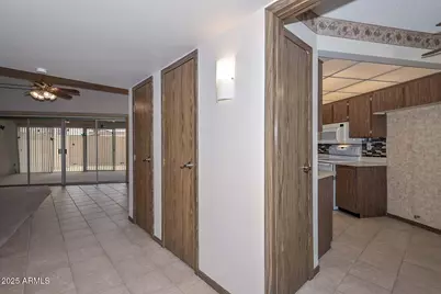 10930 W Topaz Drive, Sun City, AZ 85351 - Photo 4