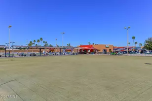 10930 W Topaz Dr, Sun City, AZ 85351 - Photo 36