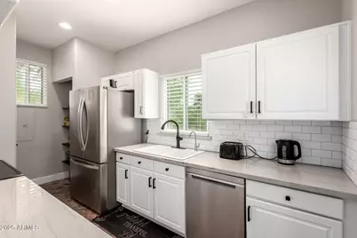 11333 N 92nd Street #1114, Scottsdale, AZ 85260 - Photo 8