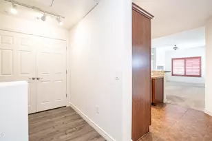 5450 E Deer Valley Dr, Phoenix, AZ 85054 - Photo 12