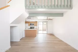 4240 N Longview Ave, Phoenix, AZ 85014 - Photo 14