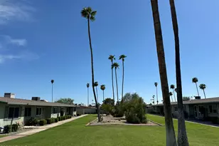 10856 W Santa Fe Dr, Sun City, AZ 85351 - Photo 2