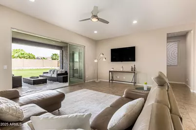 18406 W Verbena Drive, Goodyear, AZ 85338 - Photo 10